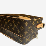 MONOGRAM CANVAS NILE MM