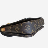 Monogram Canvas Pochette metis