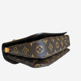 Monogram Canvas Pochette metis