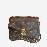 Monogram Canvas Pochette metis