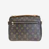 Monogram Canvas Pochette metis