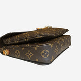Monogram Canvas Pochette metis