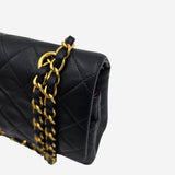 CLASSIC DOUBLE FLAP MEDIUM