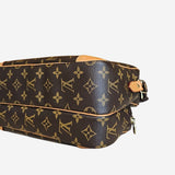 MONOGRAM CANVAS NILE MM