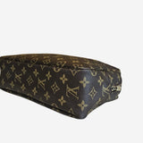 Monogram Canvas Trousse Toilette 28