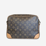 MONOGRAM CANVAS NILE MM