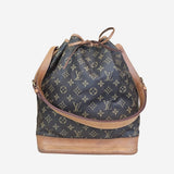 Monogram Canvas Noé