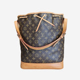 Monogram Canvas Noé