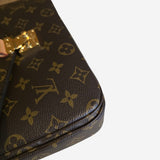 Monogram Canvas Pochette metis