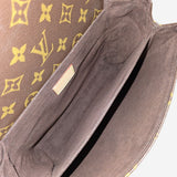 Monogram Canvas Pochette metis
