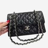 CAVIAR SMALL CLASSIC DOUBLE FLAP
