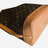 Monogram Canvas Noé