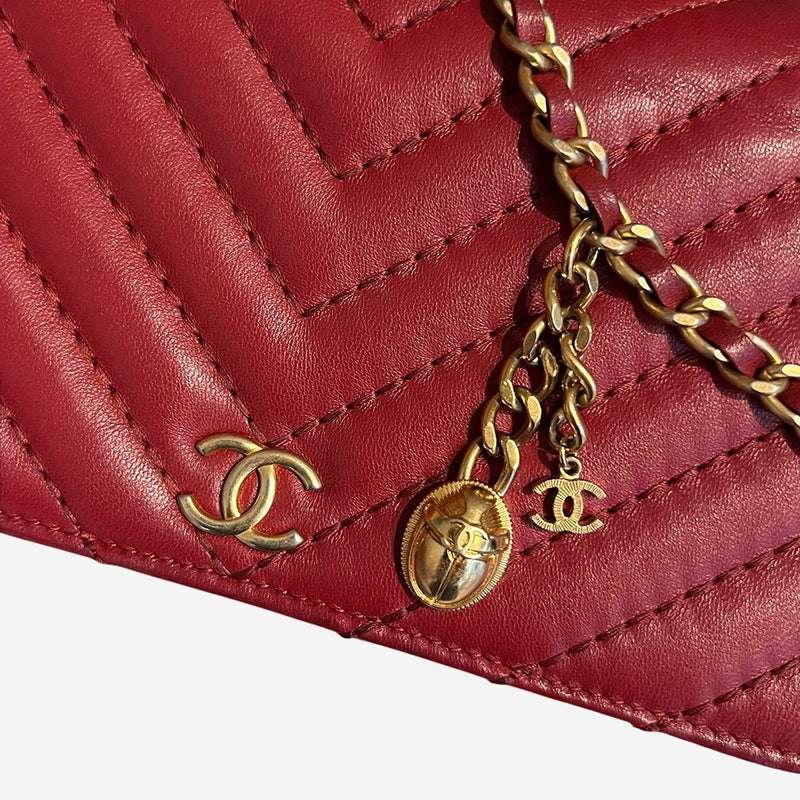 bordeaux chevron woc