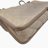 Beige caviar single flap bag taske fra brand: CHANEL - We Do Vintage