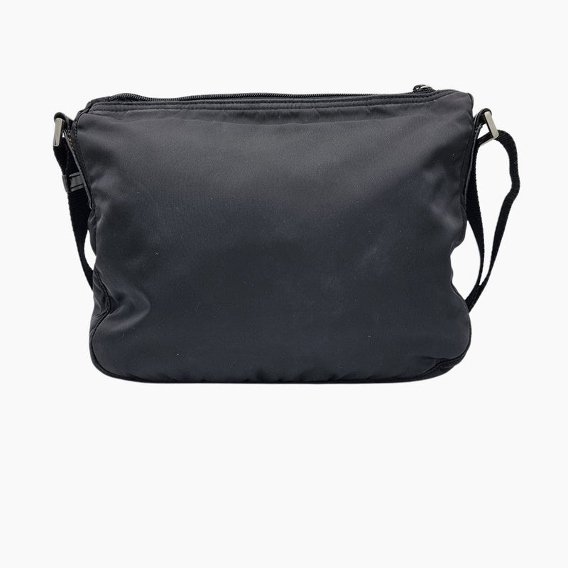 SORT NYLON CROSSBODY taske fra brand: PRADA - We Do Vintage