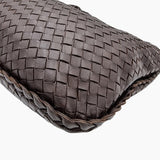CLASSIC VENETA HOBO MØRKBRUN MEDIUM taske fra brand: BOTTEGA VENETA - We Do Vintage
