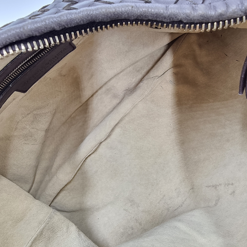 CLASSIC VENETA HOBO MØRKBRUN MEDIUM taske fra brand: BOTTEGA VENETA - We Do Vintage