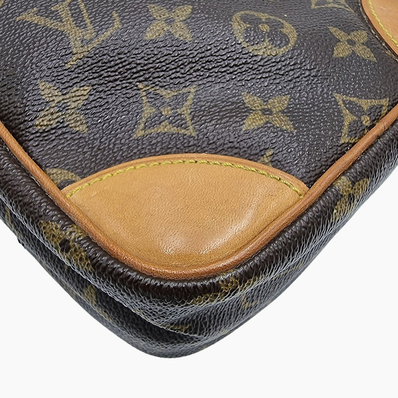 MONOGRAM CANVAS AMAZONE taske fra brand: LOUIS VUITTON - We Do Vintage