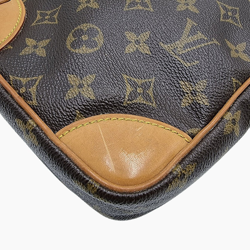MONOGRAM CANVAS AMAZONE taske fra brand: LOUIS VUITTON - We Do Vintage
