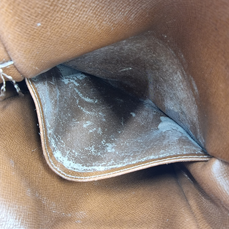 MONOGRAM CANVAS AMAZONE taske fra brand: LOUIS VUITTON - We Do Vintage