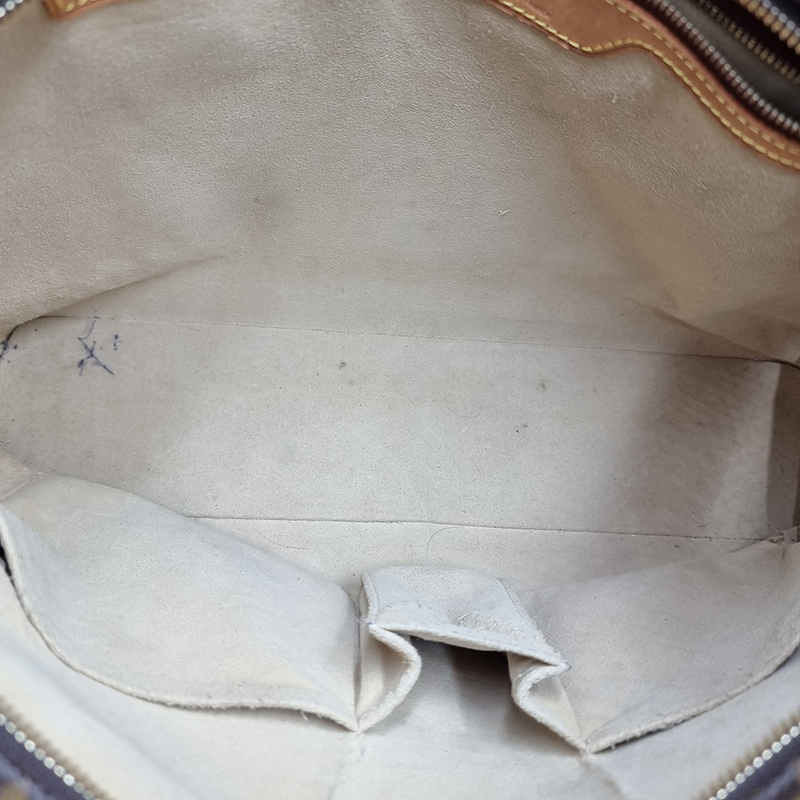 MONOGRAM CANVAS LUCO taske fra brand: LOUIS VUITTON - We Do Vintage
