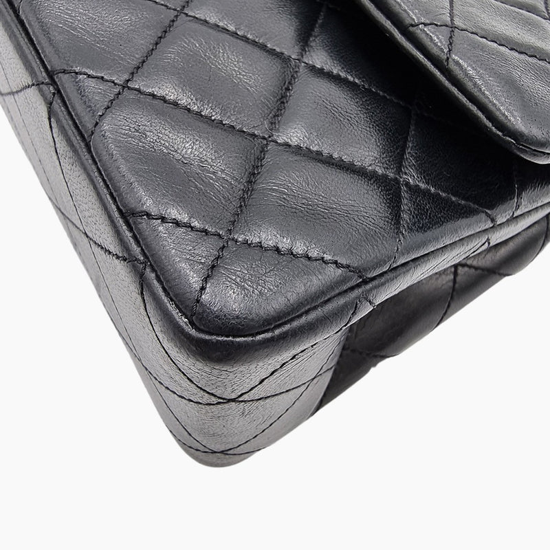 VINTAGE CLASSIC DOUBLE FLAP BAG MEDIUM taske fra brand: CHANEL - We Do Vintage
