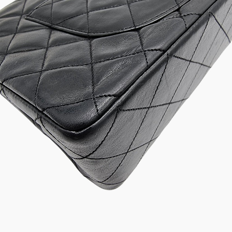 VINTAGE CLASSIC DOUBLE FLAP BAG MEDIUM taske fra brand: CHANEL - We Do Vintage