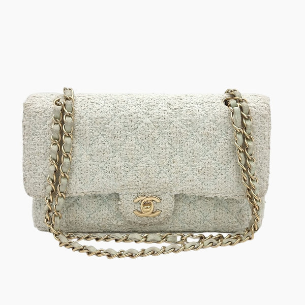 Hvid/mintgrøn Tweed classic flap bag medium taske fra brand: CHANEL - We Do Vintage