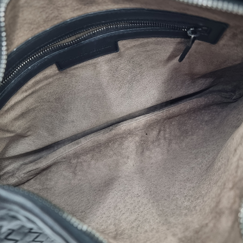 CLASSIC VENETA HOBO SORT MEDIUM taske fra brand: BOTTEGA VENETA - We Do Vintage