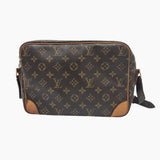 MONOGRAM CANVAS NILE MM taske fra brand: LOUIS VUITTON - We Do Vintage