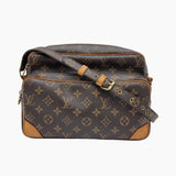 MONOGRAM CANVAS NILE MM taske fra brand: LOUIS VUITTON - We Do Vintage