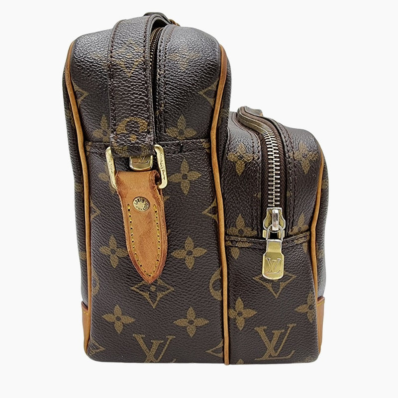 MONOGRAM CANVAS NILE MM taske fra brand: LOUIS VUITTON - We Do Vintage