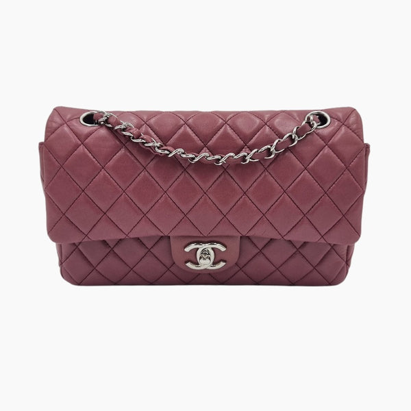 Rose Fonce CLASSIC DOUBLE FLAP MEDIUM taske fra brand: CHANEL - We Do Vintage