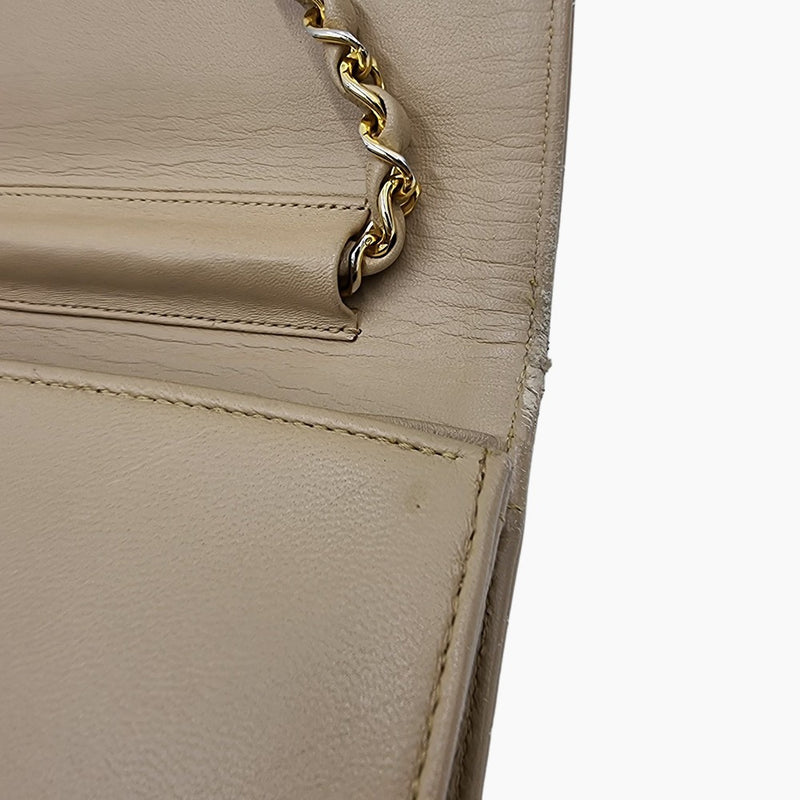 VINTAGE BEIGE FULL FLAP BAG taske fra brand: CHANEL - We Do Vintage