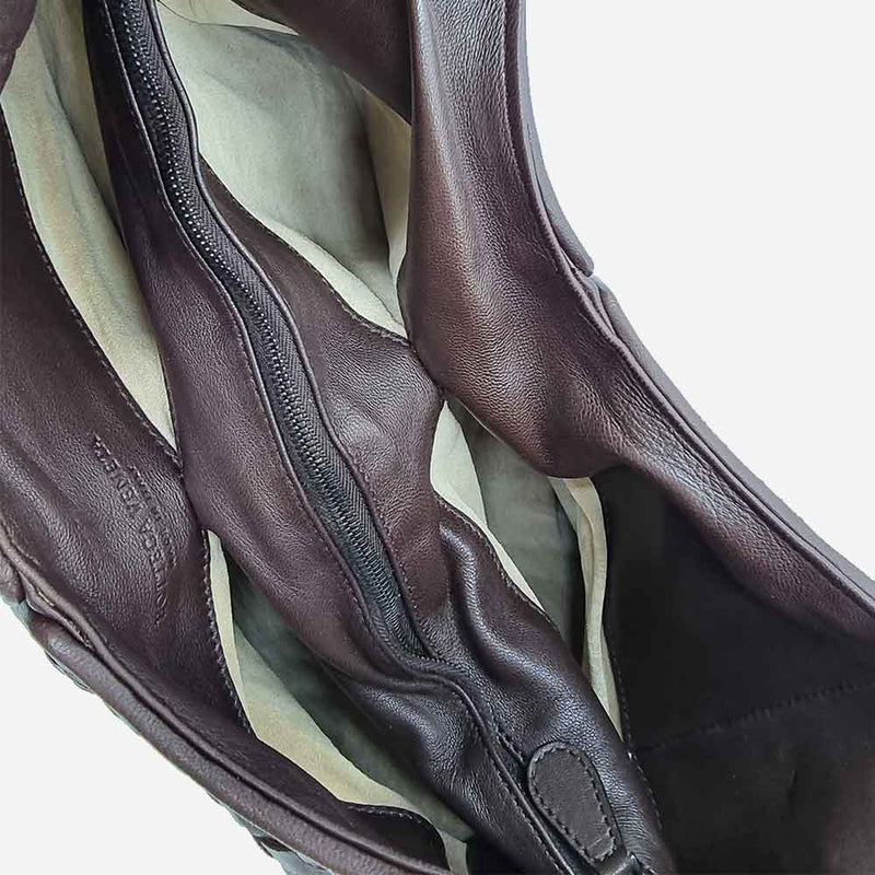 MEDIUM MØRKEBRUN INTRECCIATO HOBO taske fra brand: BOTTEGA VENETA - We Do Vintage