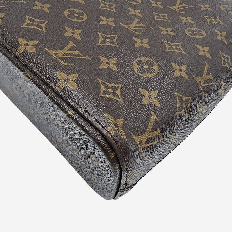 MONOGRAM CANVAS LUCO taske fra brand: LOUIS VUITTON - We Do Vintage