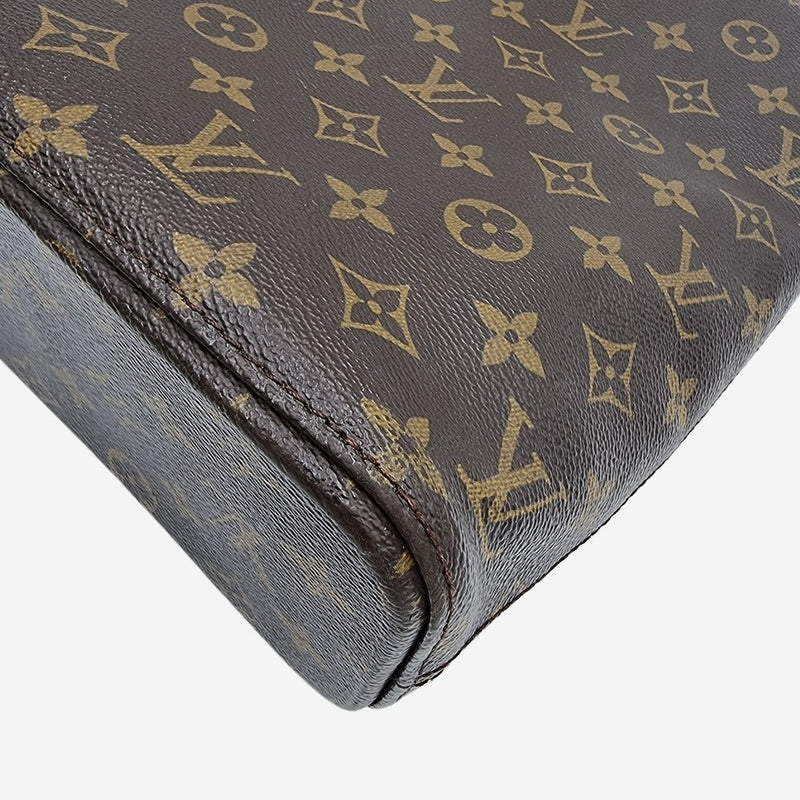 MONOGRAM CANVAS LUCO taske fra brand: LOUIS VUITTON - We Do Vintage