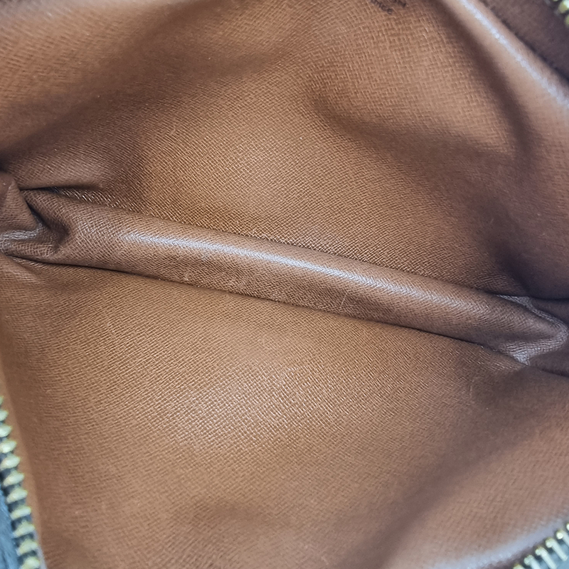 MONOGRAM CANVAS SAINT GERMAIN taske fra brand: LOUIS VUITTON - We Do Vintage
