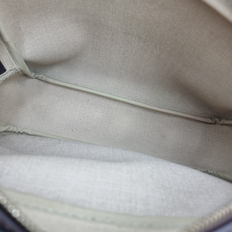 MONOGRAM CANVAS REPORTER PM taske fra brand: LOUIS VUITTON - We Do Vintage