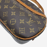 MONOGRAM CANVAS BLOIS taske fra brand: LOUIS VUITTON - We Do Vintage