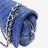BLÅ JUMBO CAVIAR EASY FLAP BAG taske fra brand: CHANEL - We Do Vintage