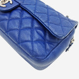 BLÅ JUMBO CAVIAR EASY FLAP BAG taske fra brand: CHANEL - We Do Vintage