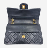 CLASSIC DOUBLE FLAP SMALL taske fra brand: CHANEL - We Do Vintage