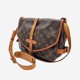MONOGRAM CANVAS SAUMUR 30 taske fra brand: LOUIS VUITTON - We Do Vintage