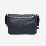 SORT NYLON CROSSBODY taske fra brand: PRADA - We Do Vintage
