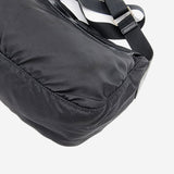 SORT NYLON CROSSBODY taske fra brand: PRADA - We Do Vintage