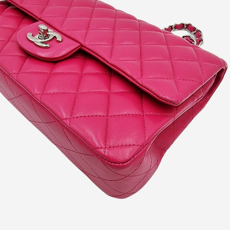 PINK CLASSIC DOUBLE FLAP MEDIUM taske fra brand: CHANEL - We Do Vintage