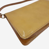 GUL MONOGRAM VERNIS LEXINGTON POCHETTE taske fra brand: LOUIS VUITTON - We Do Vintage