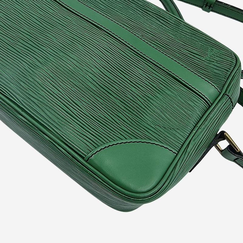 GRØN EPI LÆDER TROCADÉRO 27 taske fra brand: LOUIS VUITTON - We Do Vintage