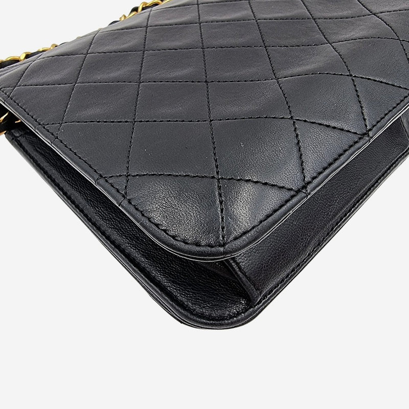 VINTAGE SORT FULL FLAP BAG taske fra brand: CHANEL - We Do Vintage